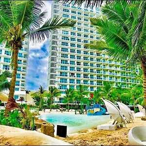 Apartment At Sm Bicutan, Manila