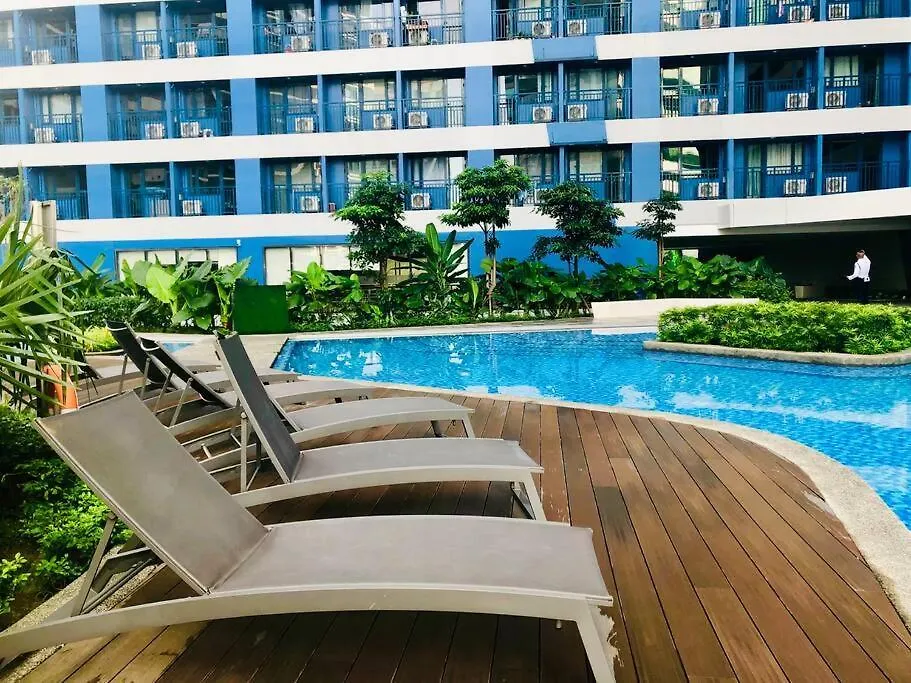 Air Residence 1Br With Balcony Free Netflix And Disney Plus 마닐라 아파트